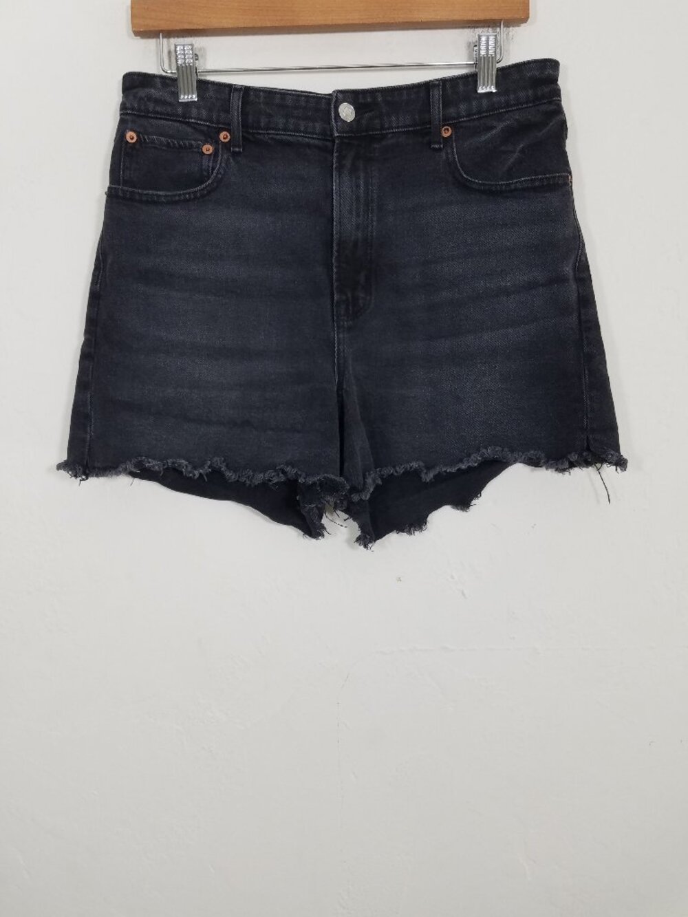 American Eagle 90's Boyfriend Highest Rise Shorts Size 10